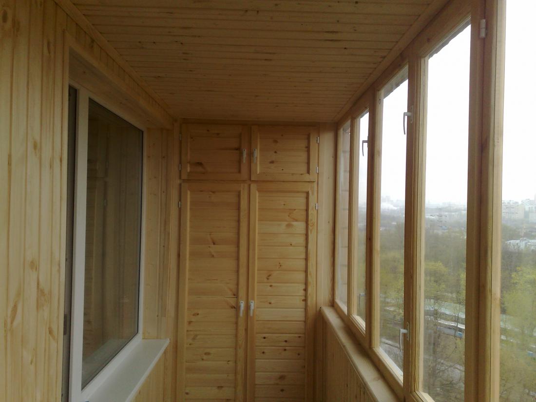 Стоимость деревянных балконов